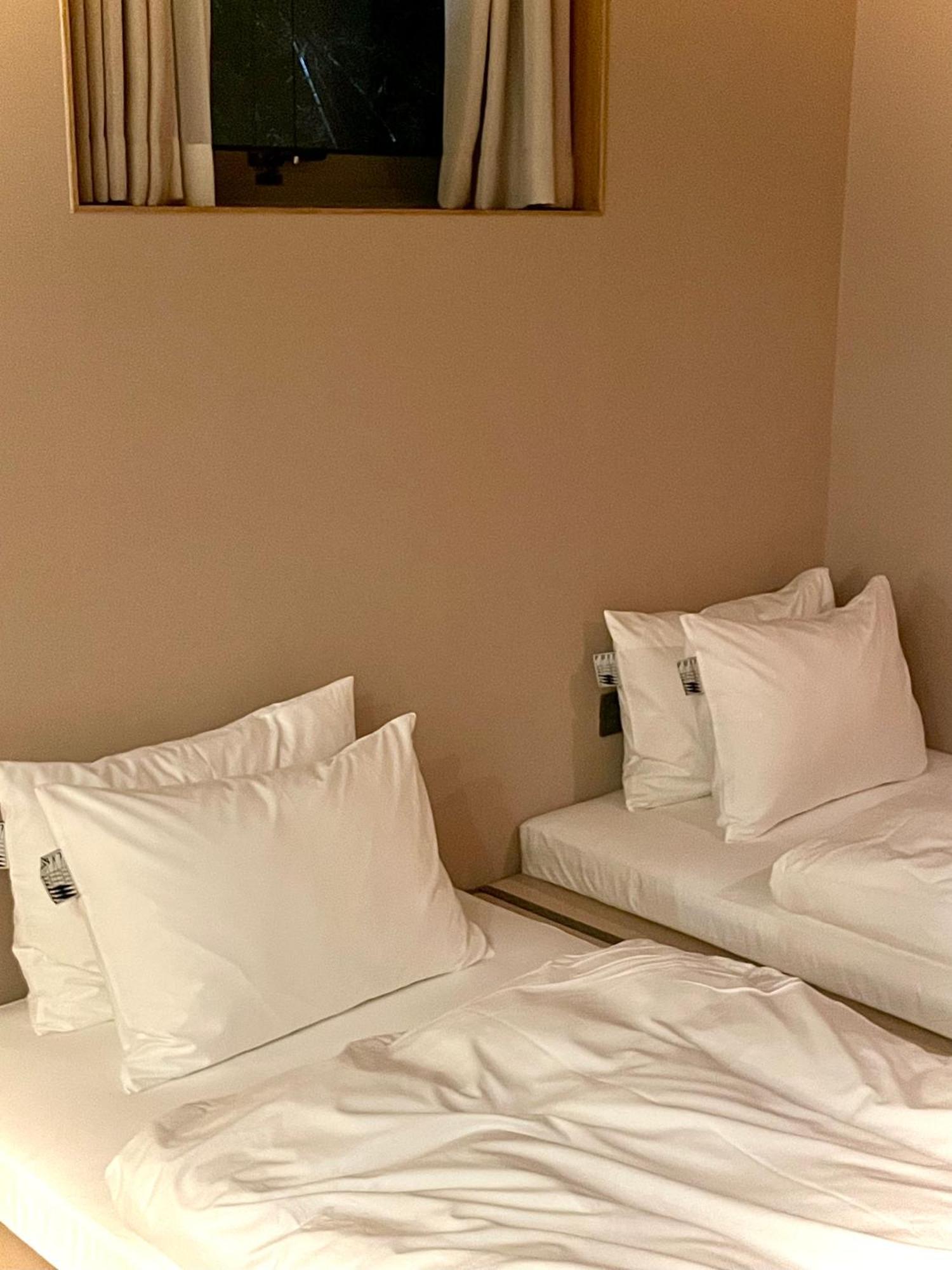 Pbr7 Hotel Unusual Stay Gyeongju Buitenkant foto