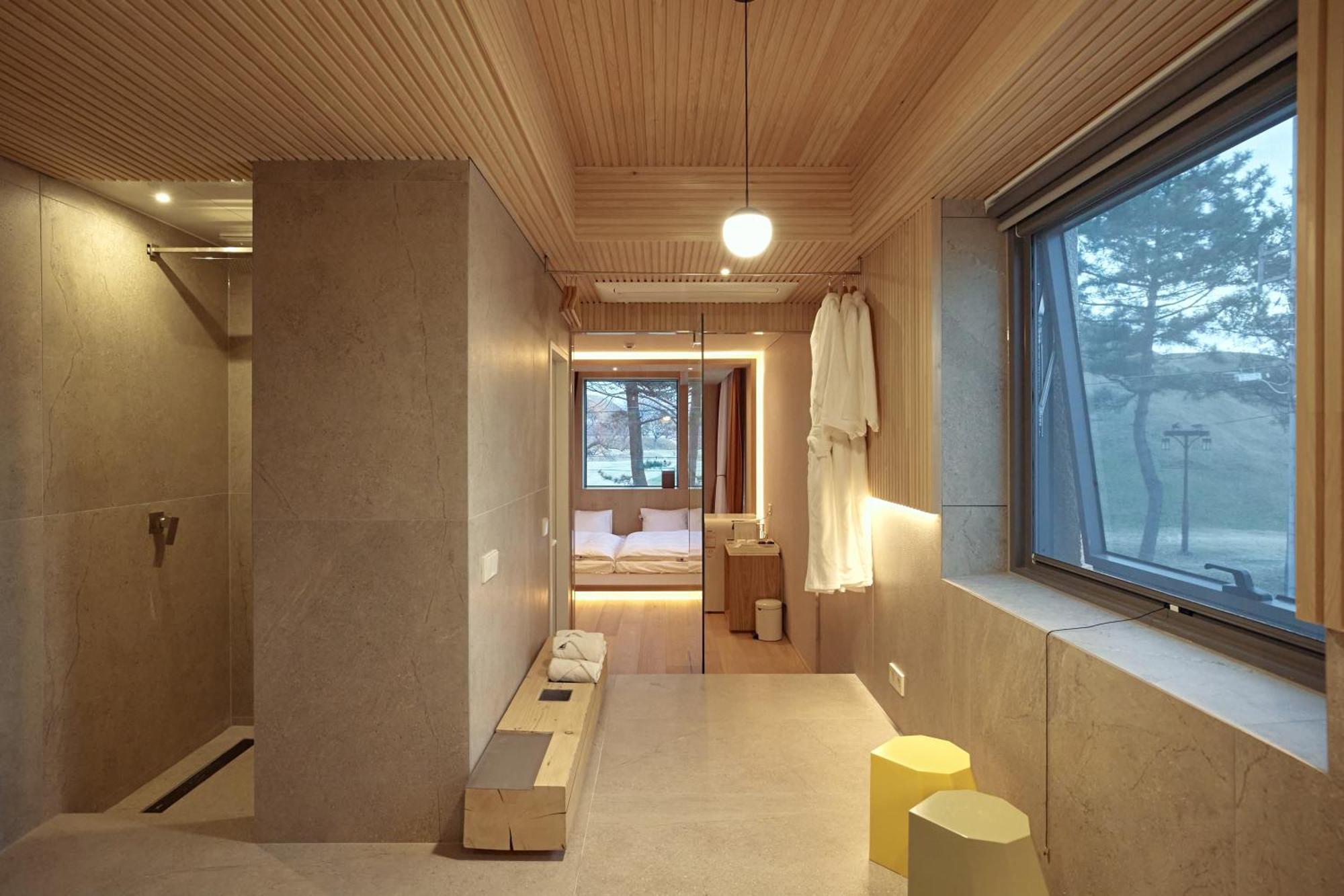Pbr7 Hotel Unusual Stay Gyeongju Buitenkant foto