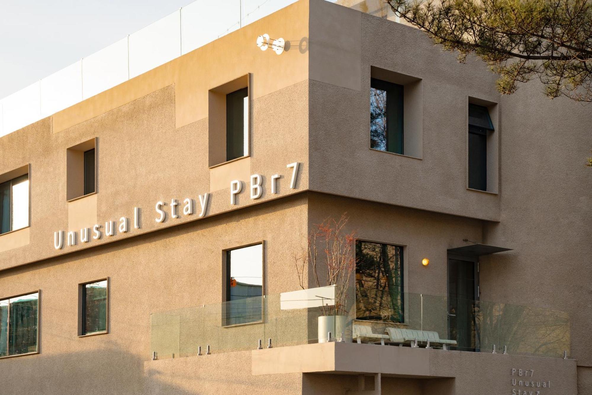Pbr7 Hotel Unusual Stay Gyeongju Buitenkant foto