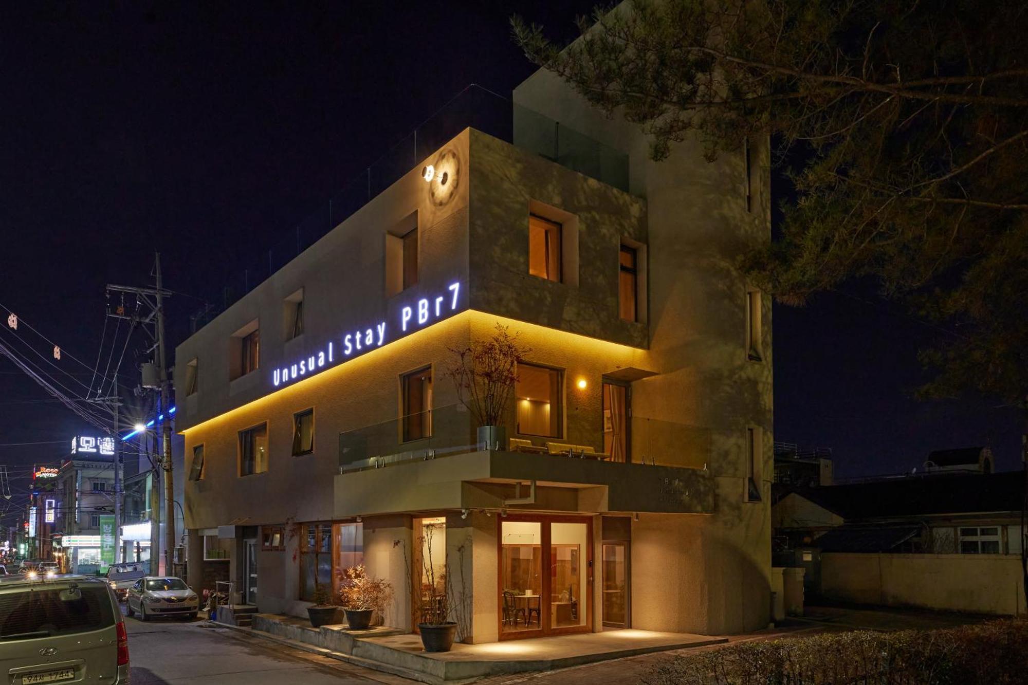Pbr7 Hotel Unusual Stay Gyeongju Buitenkant foto